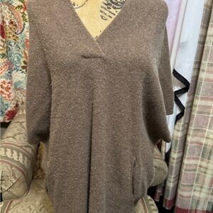 Elegant Brown V-Neck Sweater